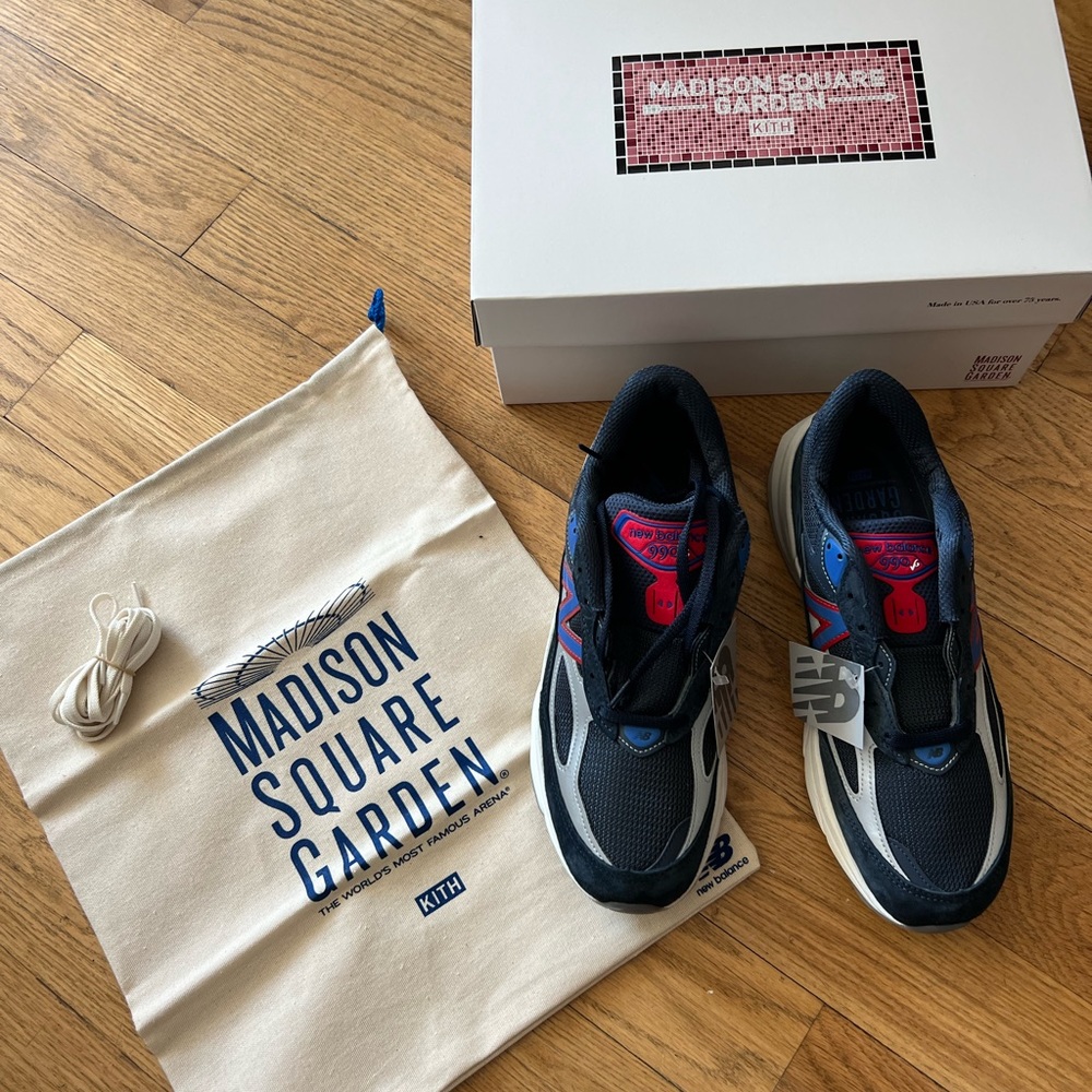 Ronnie Fieg & MSG for New Balance Made in USA 990V6